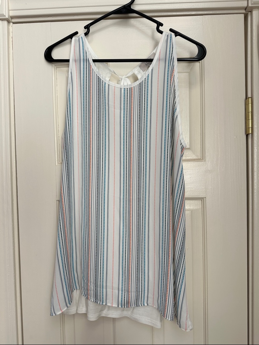 LOFT White Sleeveless Tank Top
